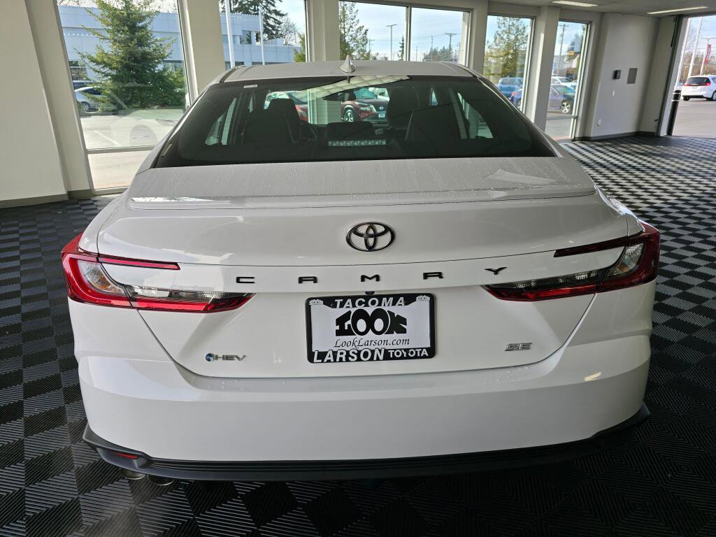 Used 2025 Toyota Camry SE image 50
