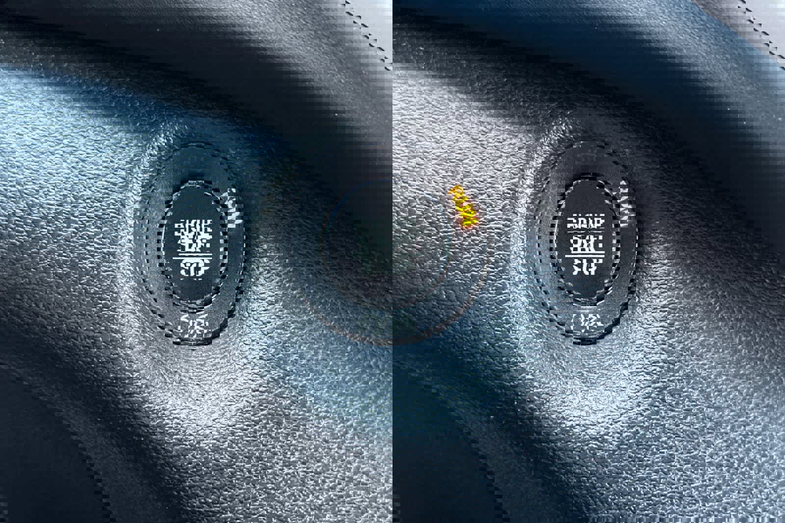 Used 2018 Jeep Cherokee Overland image 25