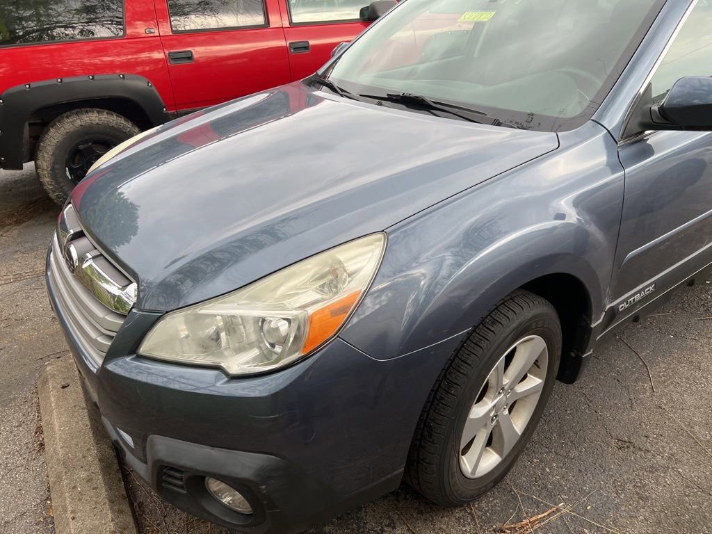 Used 2013 Subaru Outback 2.5i Premium AWD/4WD image 1