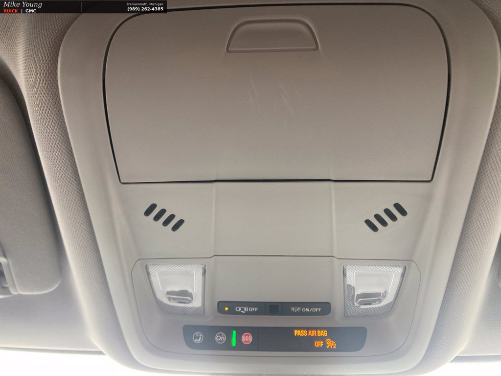 Used 2025 Chevrolet Blazer LT w/ Driver Confidence Package FWD image 34