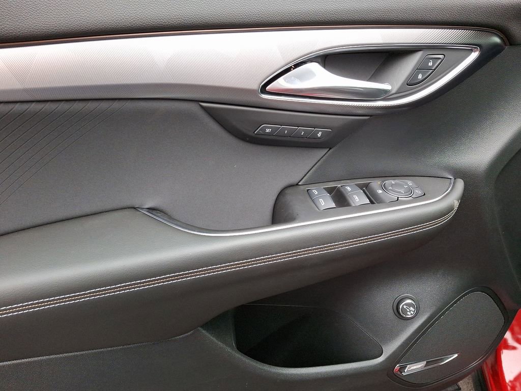 New 2025 Buick Envision Sport Touring image 12