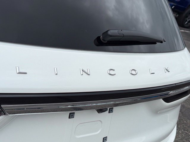 Used 2025 Lincoln Corsair Reserve w/ Equipment Group 202A FWD image 28