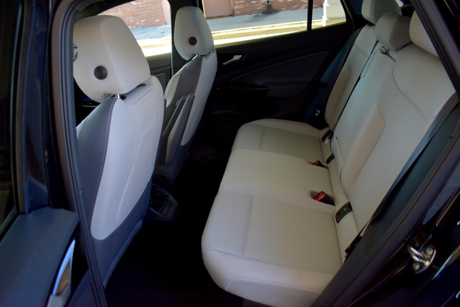 Used 2022 Volkswagen ID.4 Pro S AWD/4WD image 29