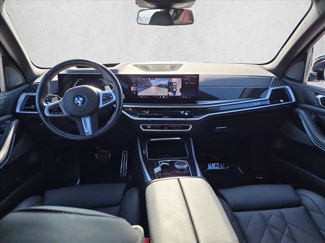 Used 2025 BMW X5 sDrive40i w/ M Sport Package RWD image 19