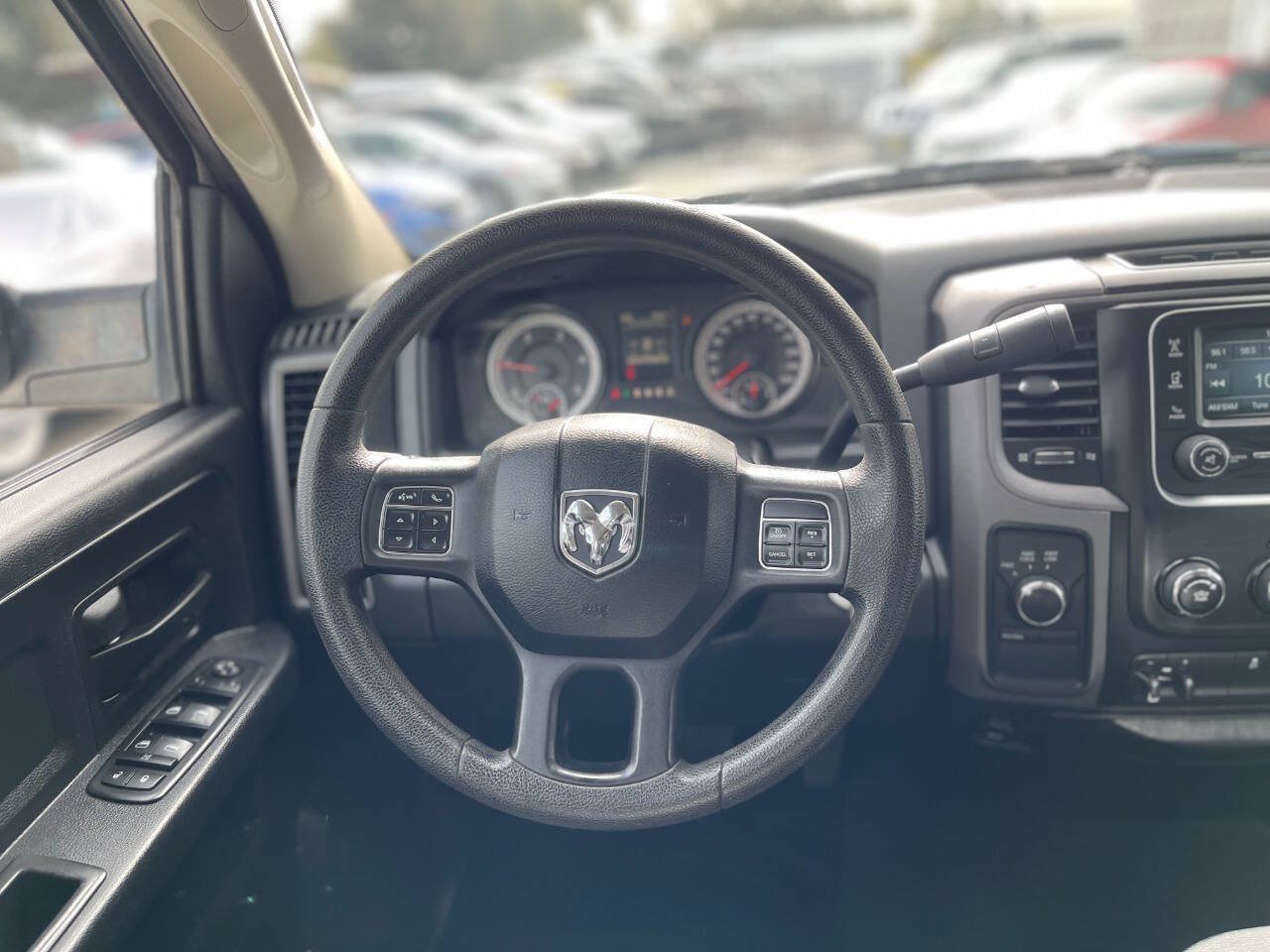 Used 2015 RAM 2500 Tradesman w/ Chrome Appearance Group AWD/4WD image 14