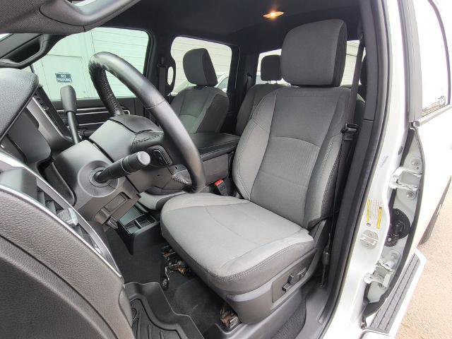 Used 2024 RAM 2500 Big Horn AWD/4WD image 17