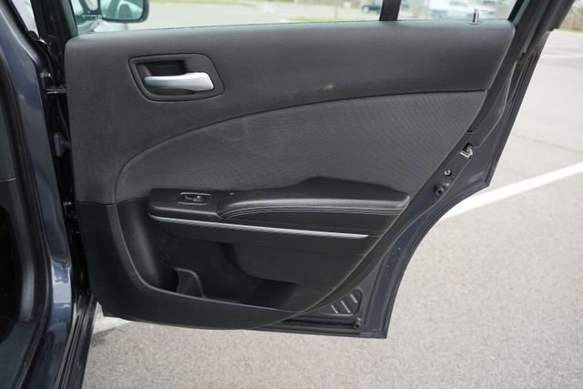 Used 2018 Dodge Charger SXT image 22
