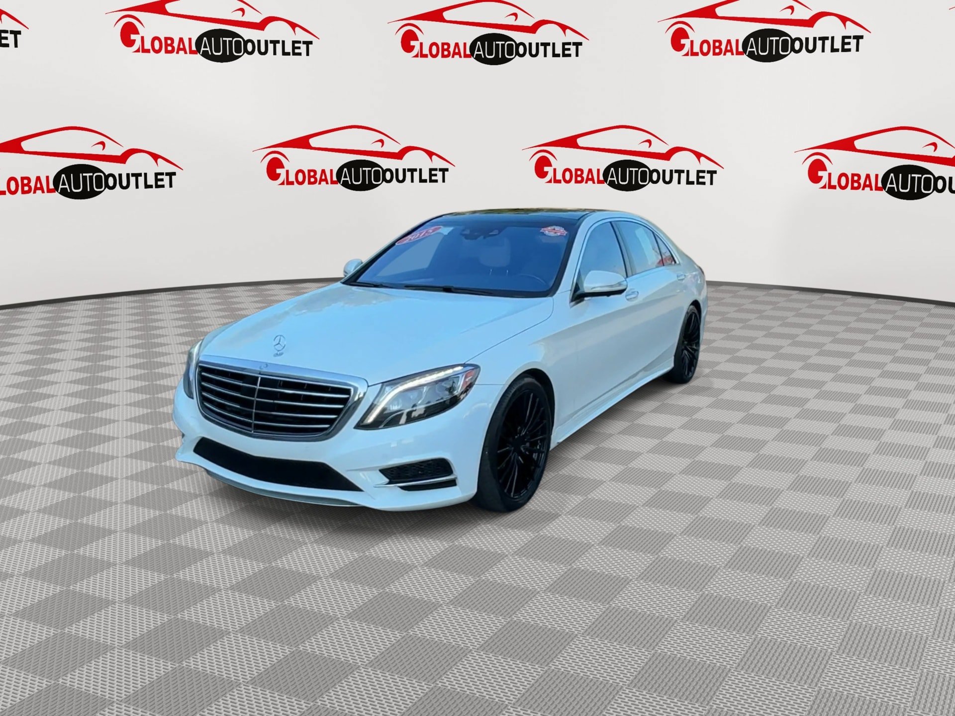 Used 2015 Mercedes-Benz S 550 Sedan image 4