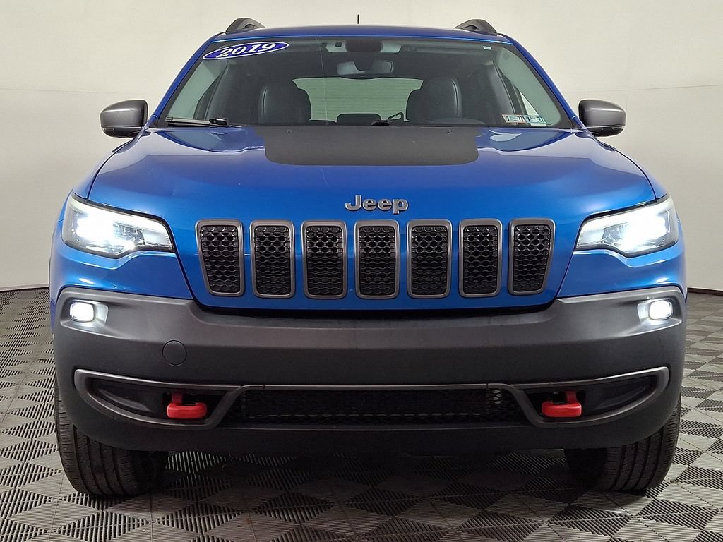 Used 2019 Jeep Cherokee Trailhawk w/ Cold Weather Group AWD/4WD image 5