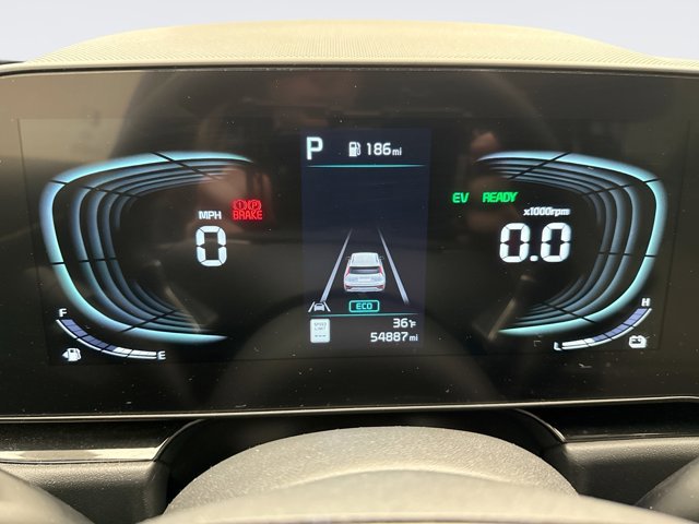 Used 2023 Kia Niro SX Touring image 13