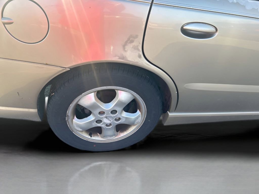 Used 2004 Saturn L-Series L300 image 26