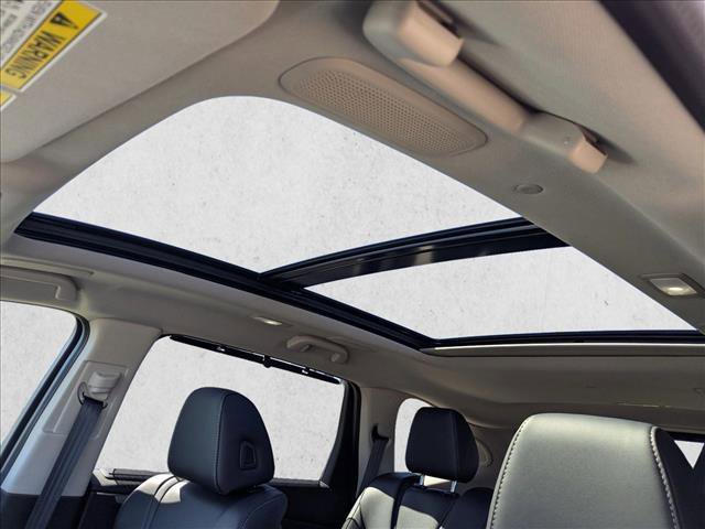 Certified 2025 Acura MDX SH-AWD w/ Technology Package image 15