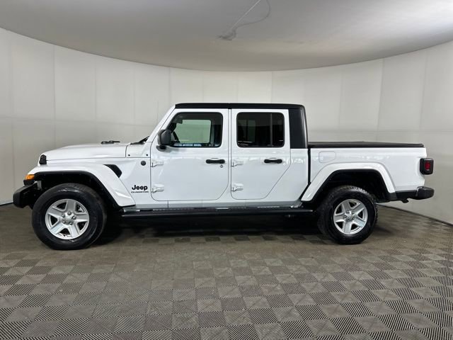Used 2022 Jeep Gladiator Sport image 6