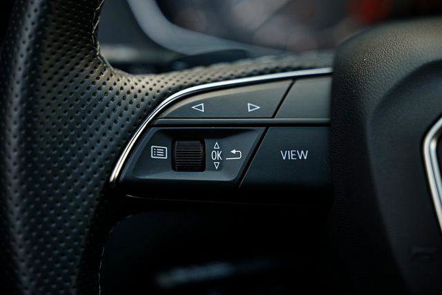 Certified 2024 Audi SQ5 Premium image 32