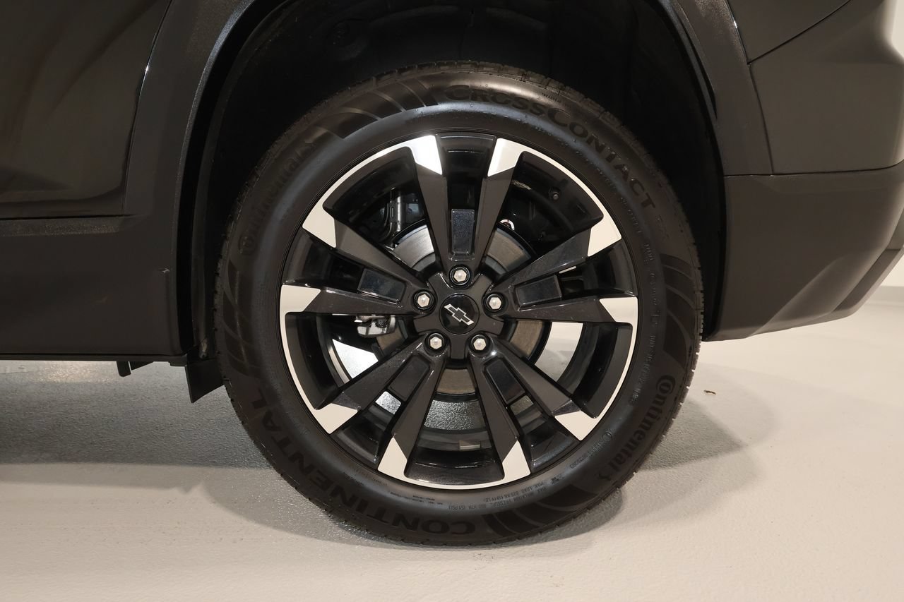 Certified 2026 Chevrolet Equinox RS w/ Convenience Package III AWD/4WD image 34