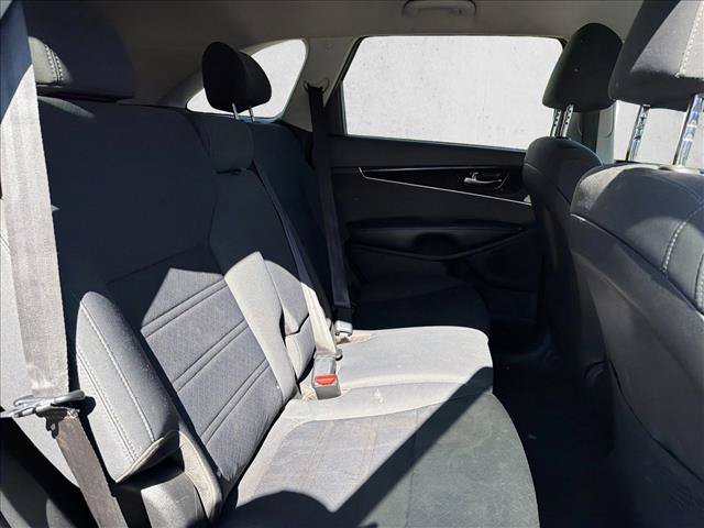 Used 2020 Kia Sorento FWD V6 image 28