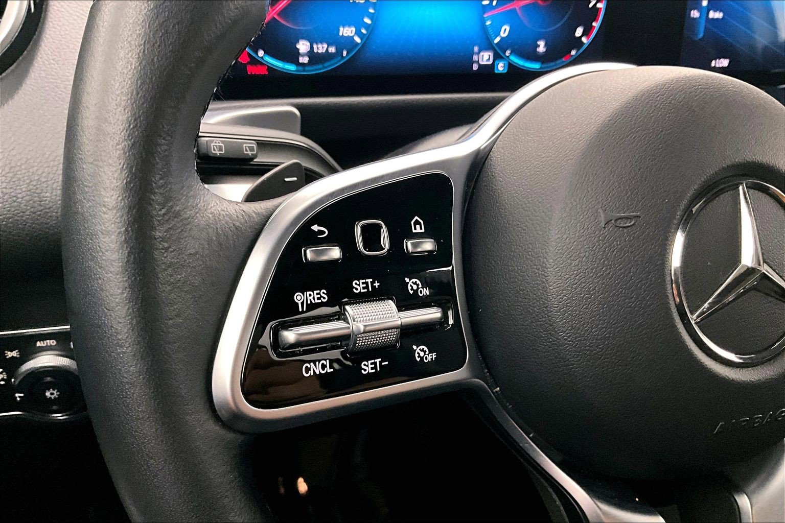 Certified 2022 Mercedes-Benz GLB 250 image 21