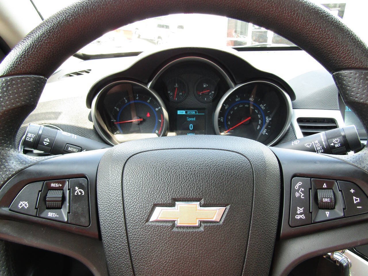 Used 2016 Chevrolet Cruze LT FWD image 11