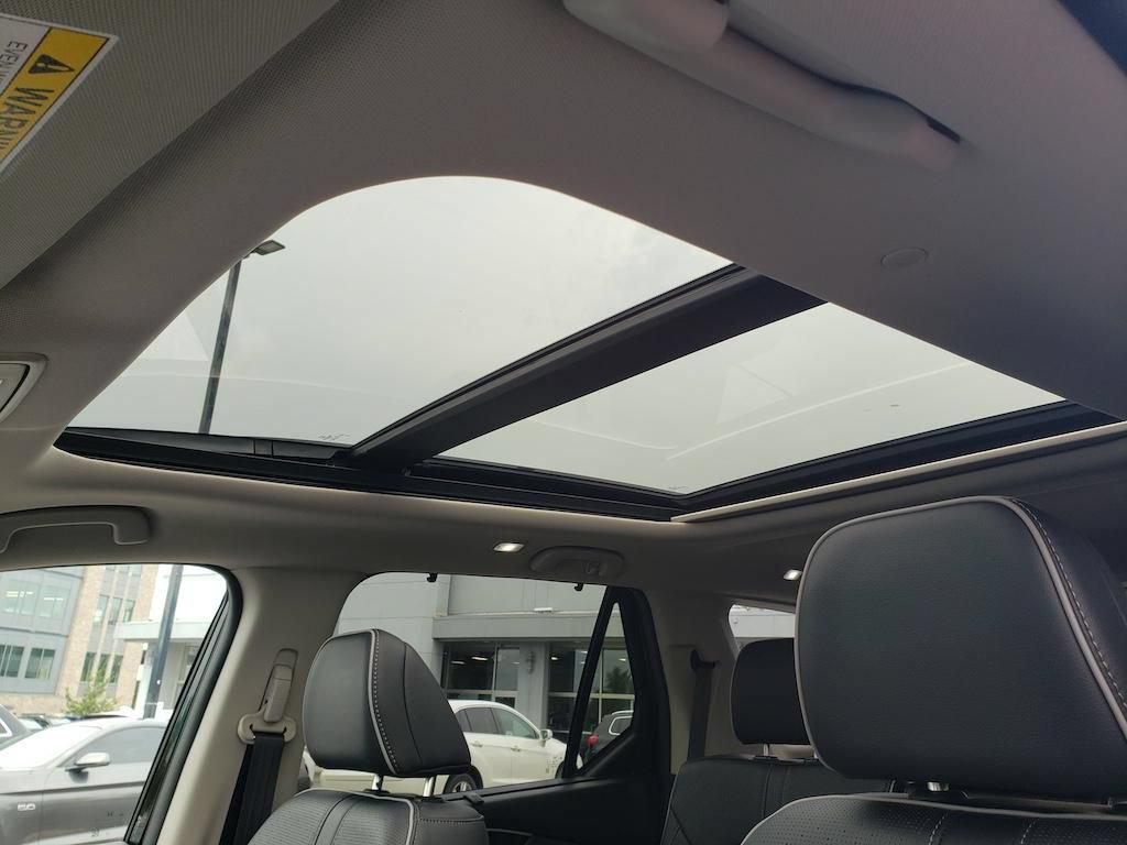 Used 2025 Honda Pilot Elite image 32