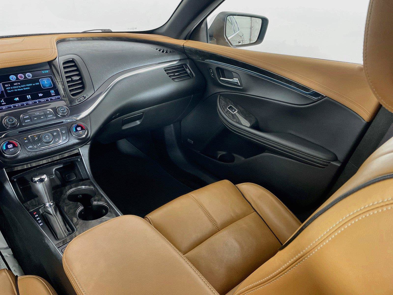 Used 2015 Chevrolet Impala LTZ FWD image 23