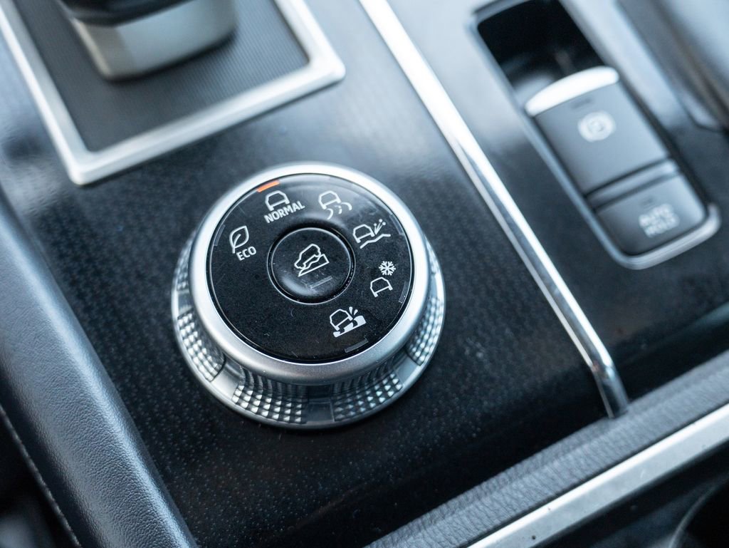 Used 2023 Mitsubishi Outlander SE Black Edition image 31