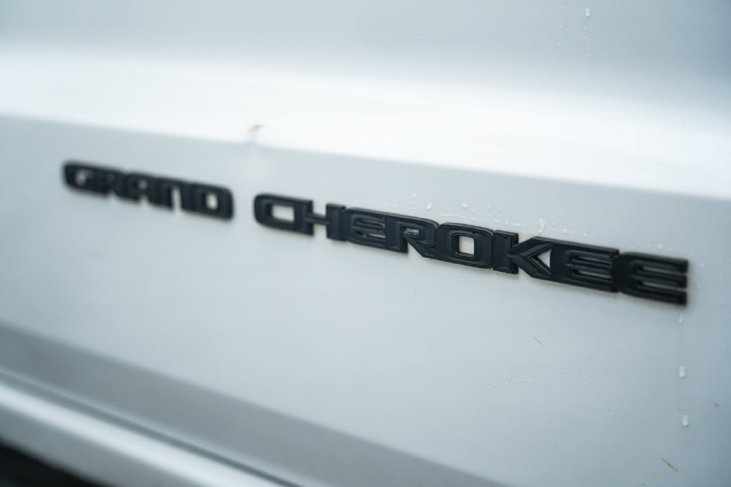 Used 2019 Jeep Grand Cherokee Altitude AWD/4WD image 19