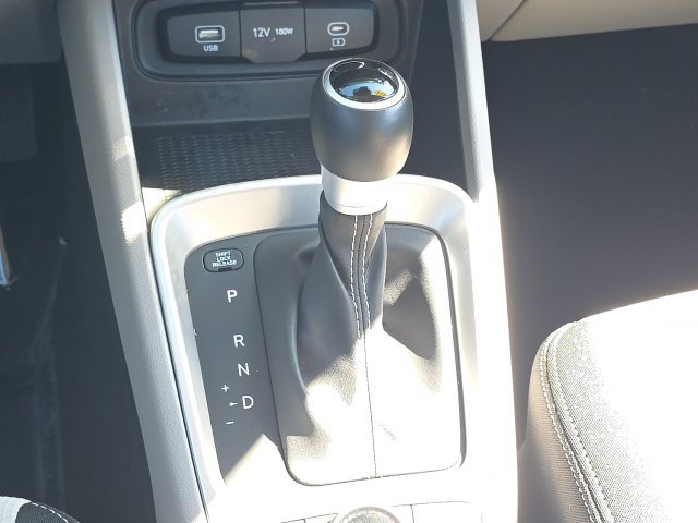 Certified 2024 Hyundai Venue SEL FWD image 14