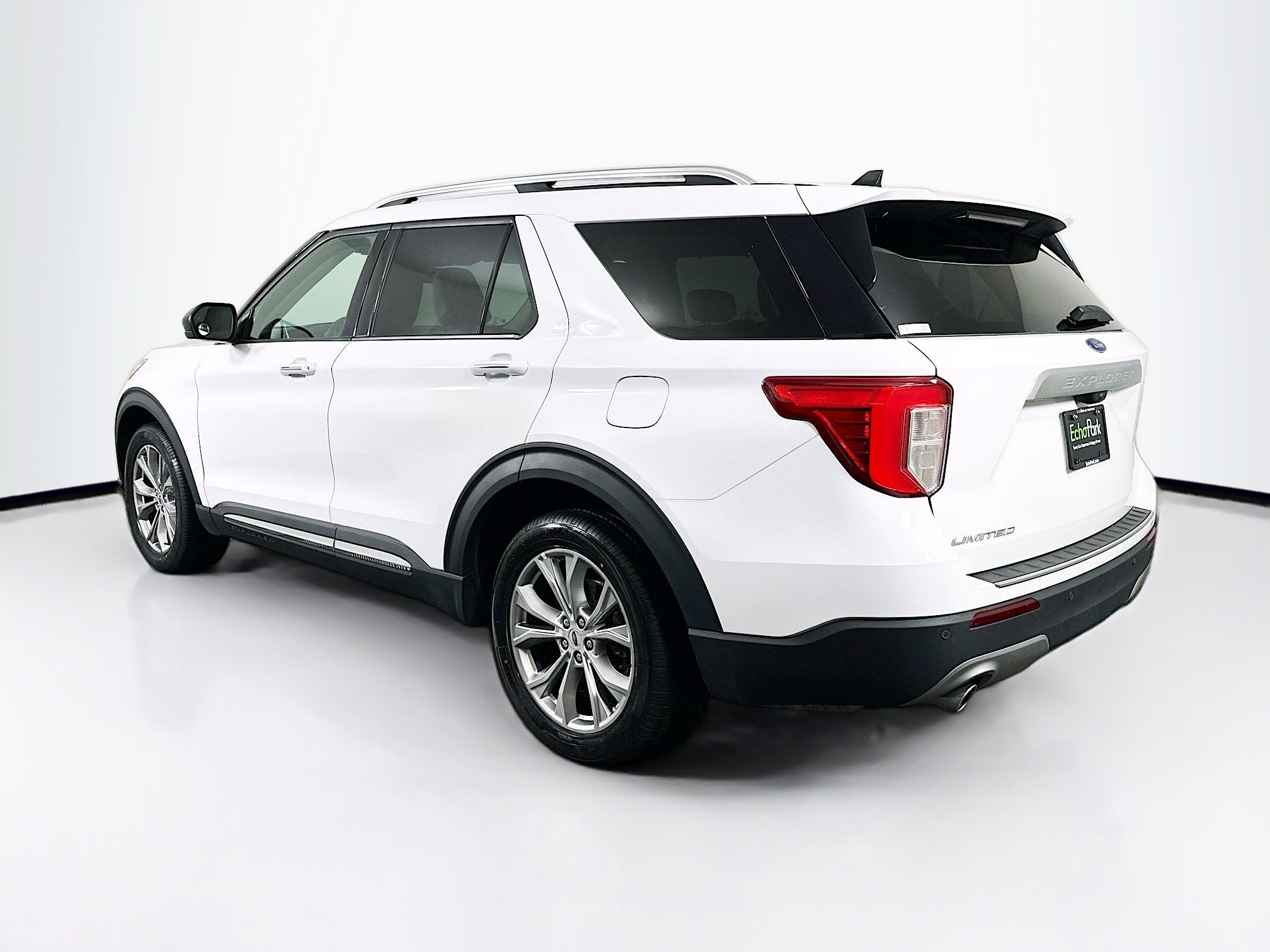 Used 2023 Ford Explorer Limited image 5