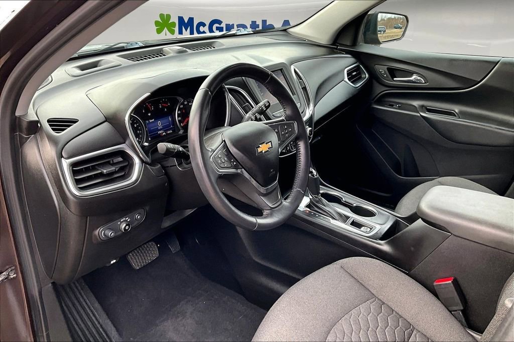 Used 2020 Chevrolet Equinox LT w/ Driver Convenience Package image 15