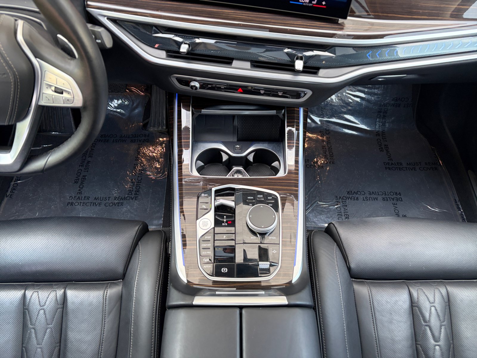 Used 2026 BMW X7 xDrive40i AWD/4WD image 23