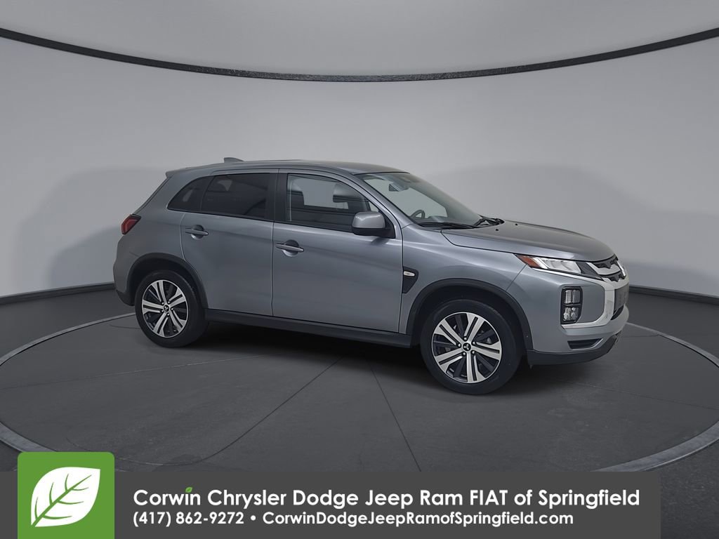 Used 2025 Mitsubishi Outlander Sport ES image 2