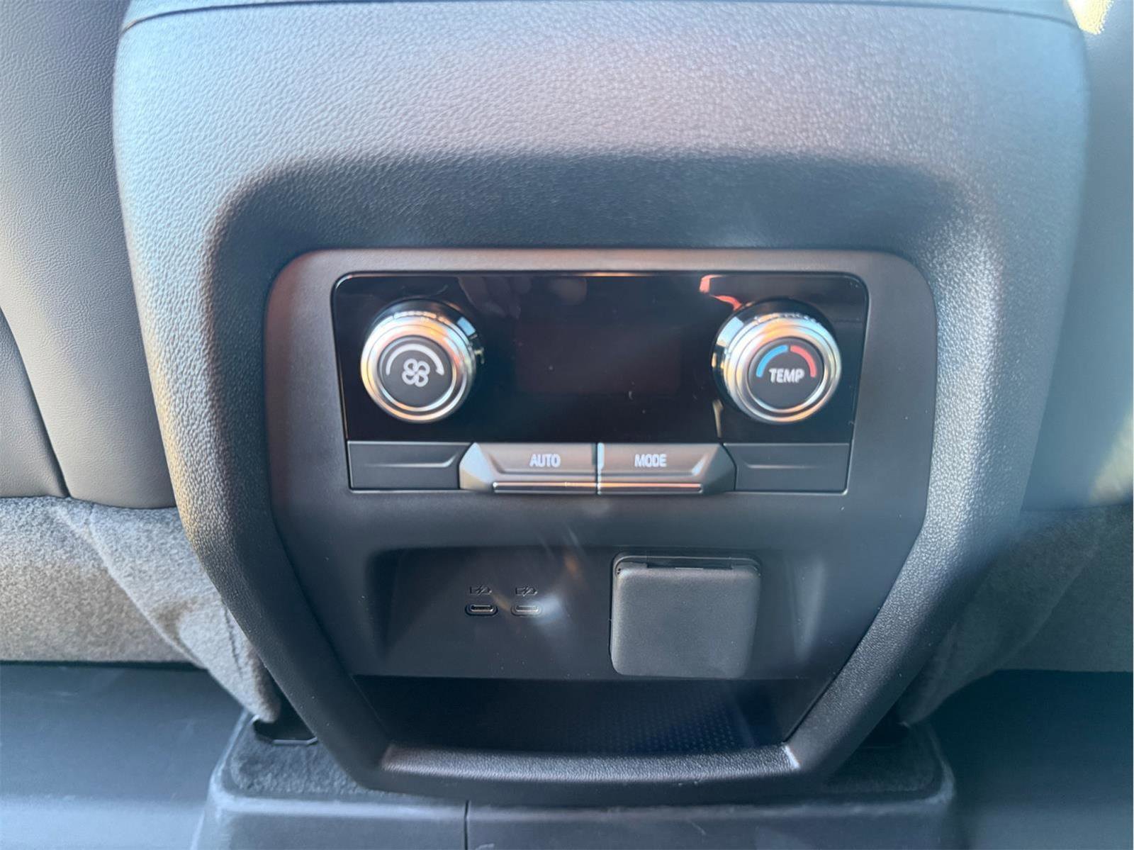 New 2026 GMC Acadia Elevation image 16