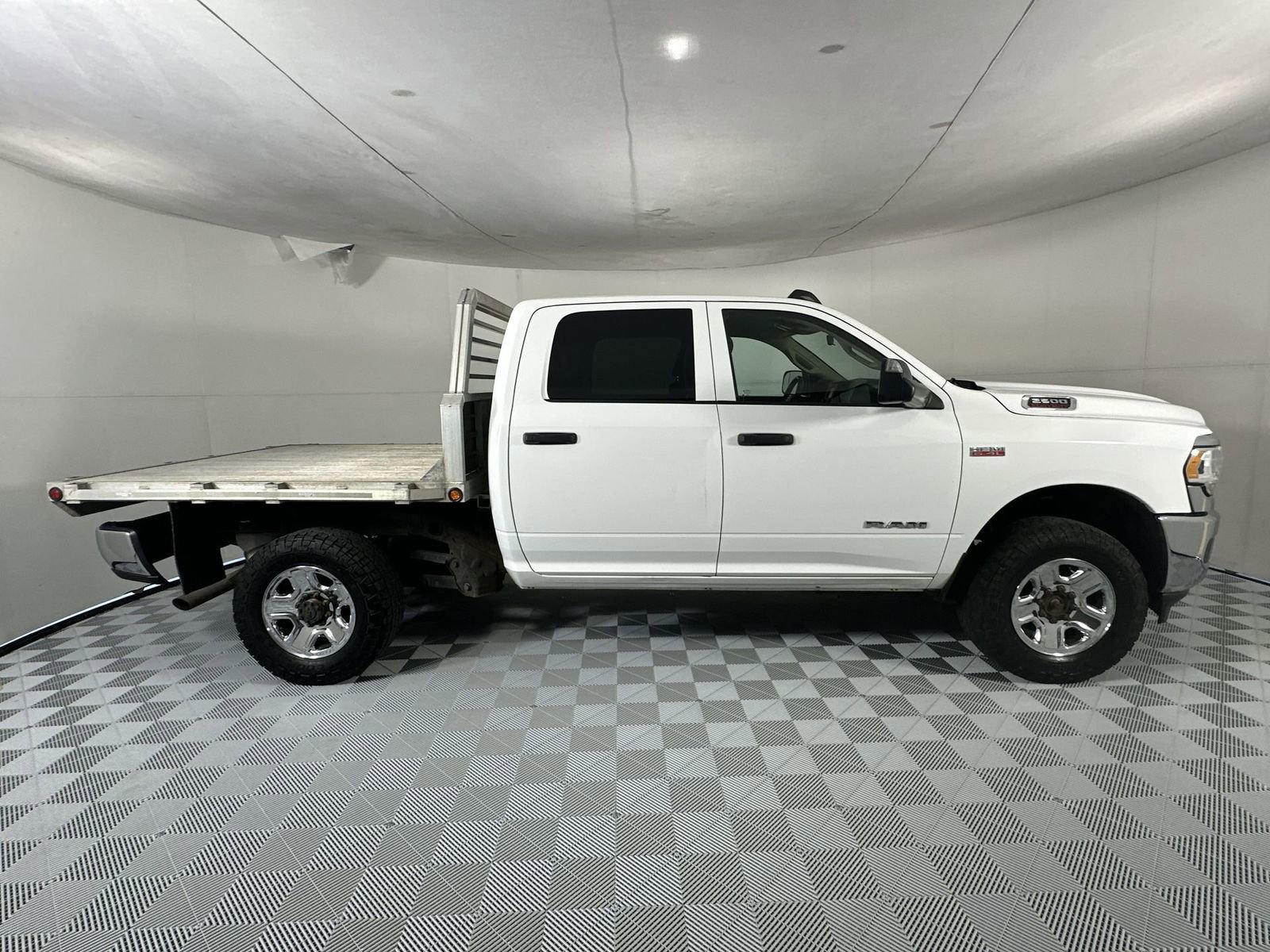 Used 2019 RAM 2500 Tradesman image 9