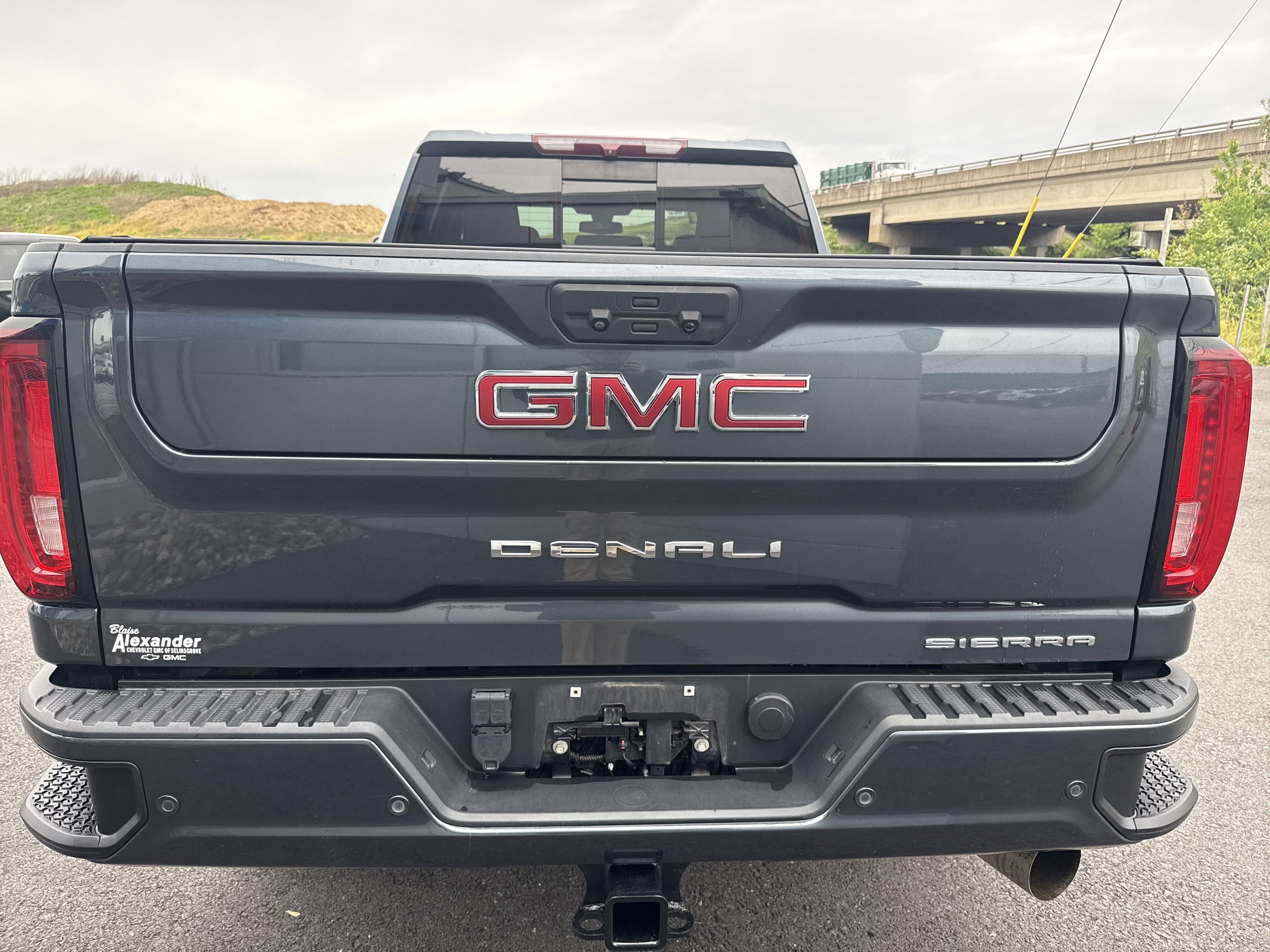 Used 2020 GMC Sierra 2500 Denali w/ Gooseneck/5TH Wheel Package AWD/4WD image 4