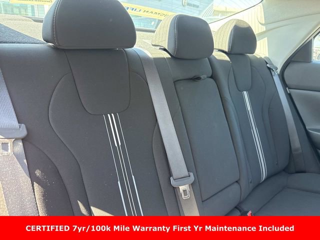 Used 2025 Hyundai Elantra SEL FWD image 13