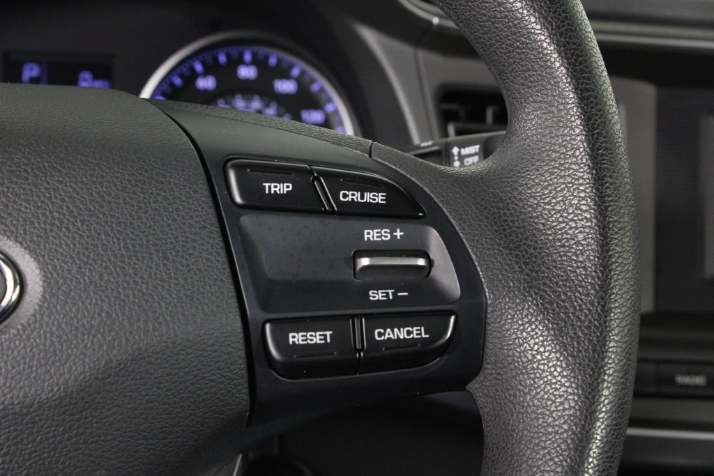 Used 2019 Hyundai Elantra SE w/ Cargo Package FWD image 27