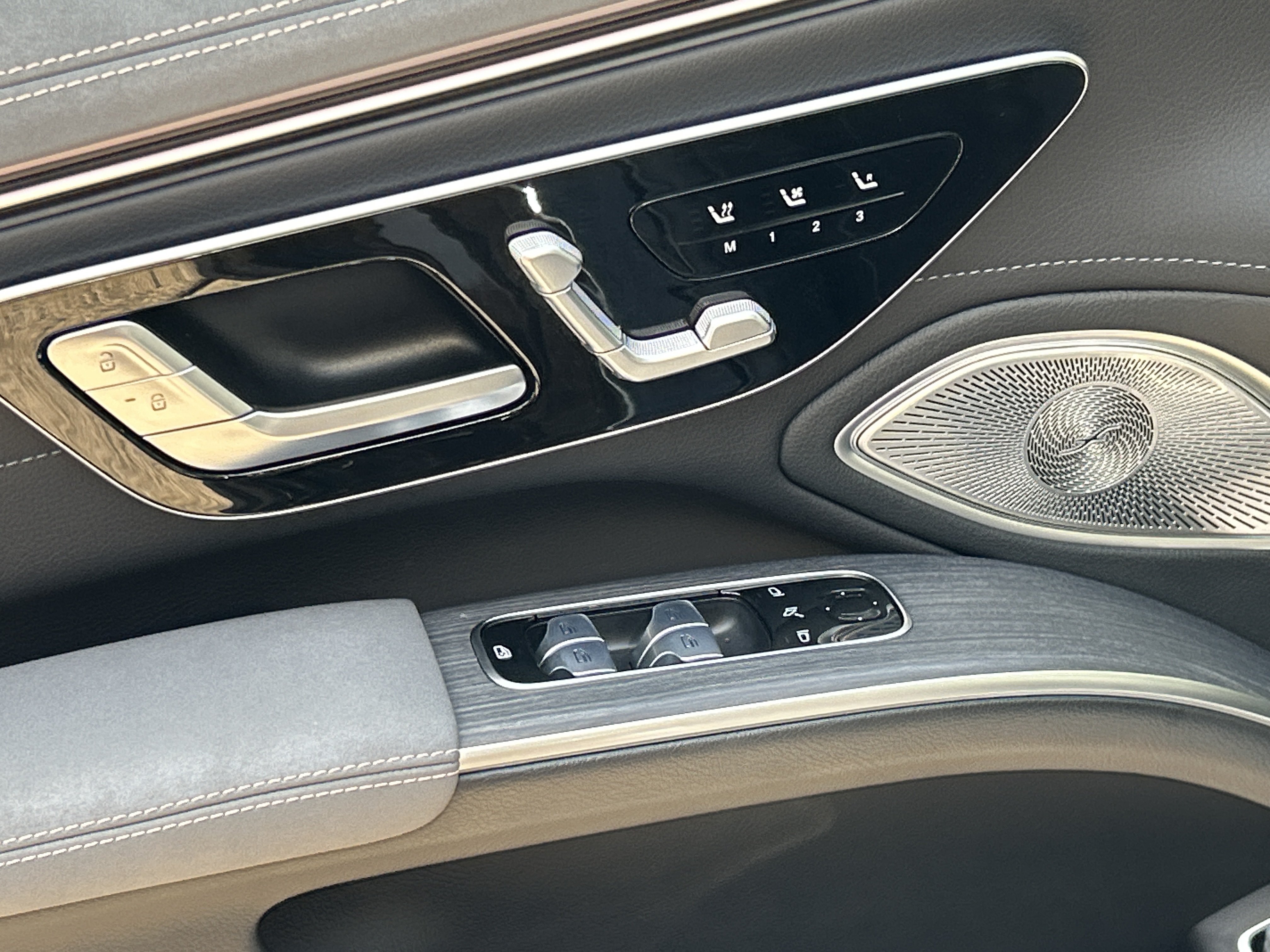 Certified 2023 Mercedes-Benz EQS 580 4MATIC Sedan image 17