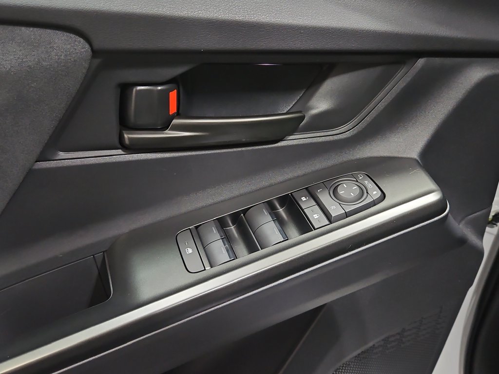 New 2026 Toyota C-HR w/ Cold Weather Package AWD/4WD image 15