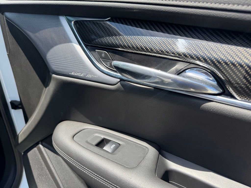 Used 2023 Cadillac XT6 Sport w/ LPO, Onyx Lite Package AWD/4WD image 33