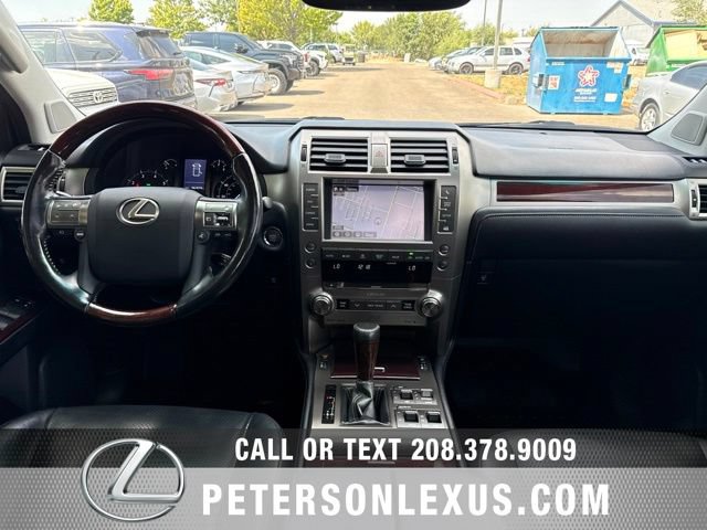 Used 2017 Lexus GX 460 Luxury AWD/4WD image 16
