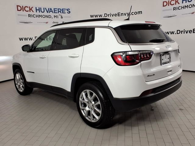 Used 2023 Jeep Compass Latitude image 6