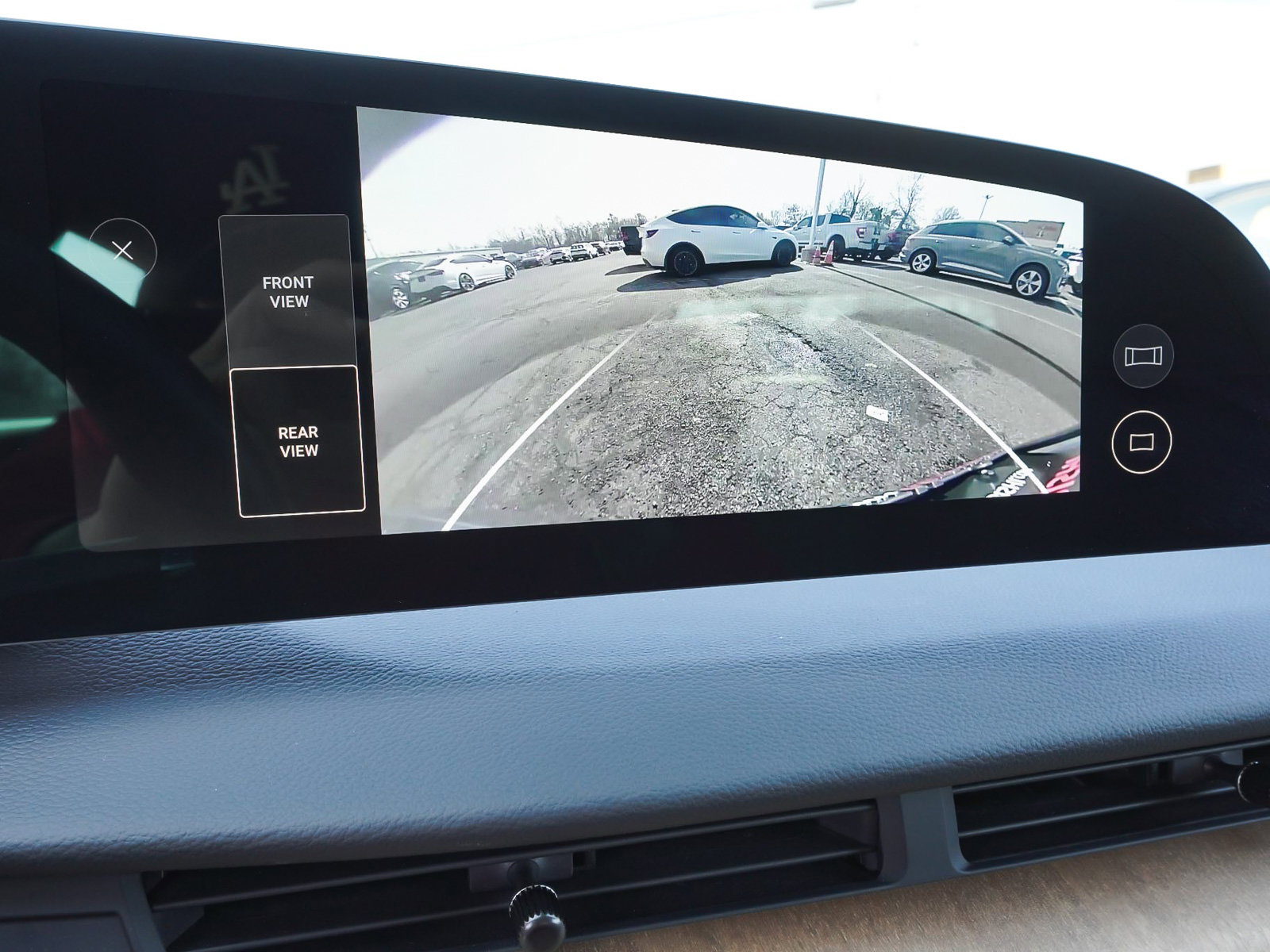 Used 2024 Lucid Air Touring image 24