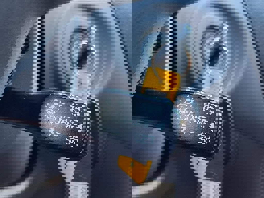 Used 2004 Toyota Solara Coupe video 2