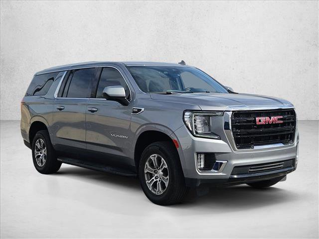 Used 2024 GMC Yukon XL SLE image 3