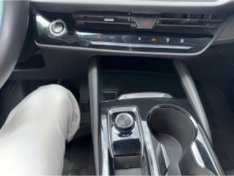 Used 2024 Buick Envision Preferred AWD/4WD image 17