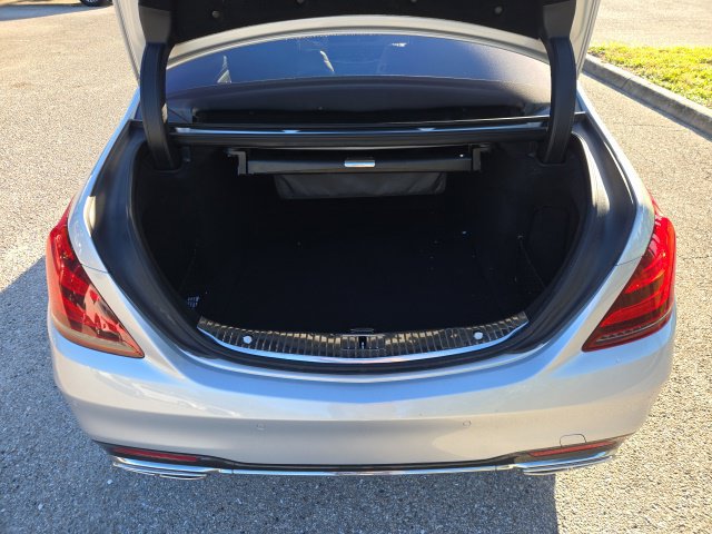 Used 2019 Mercedes-Benz S 560 4MATIC Sedan image 9