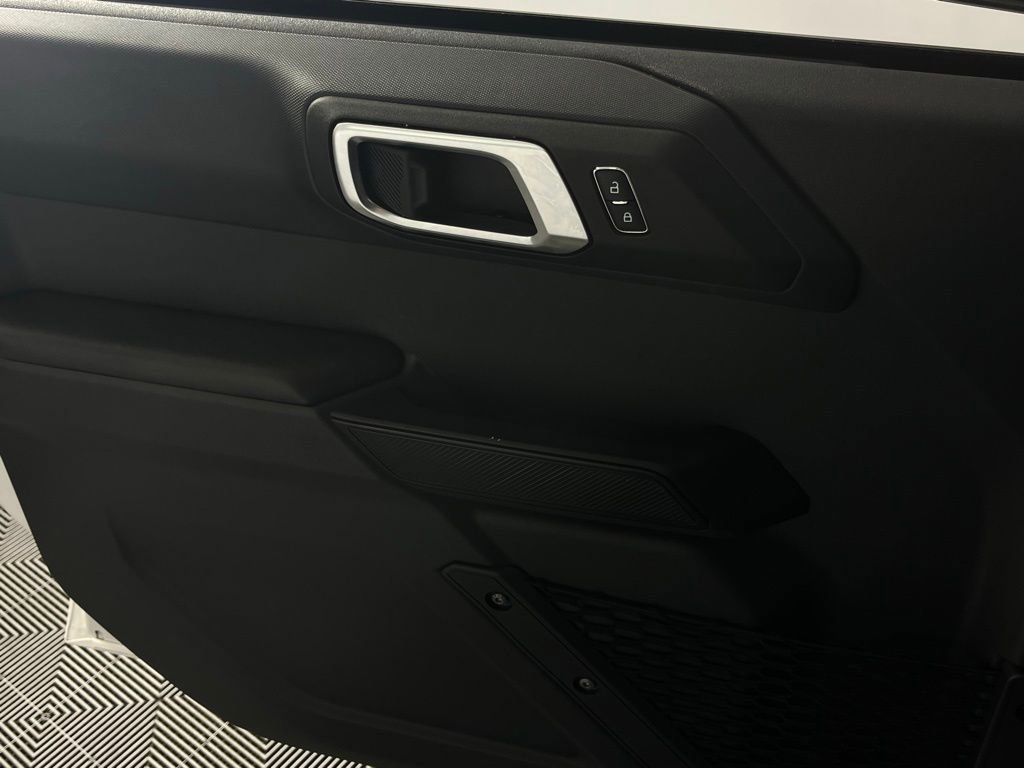 Used 2025 Ford Bronco Big Bend image 21