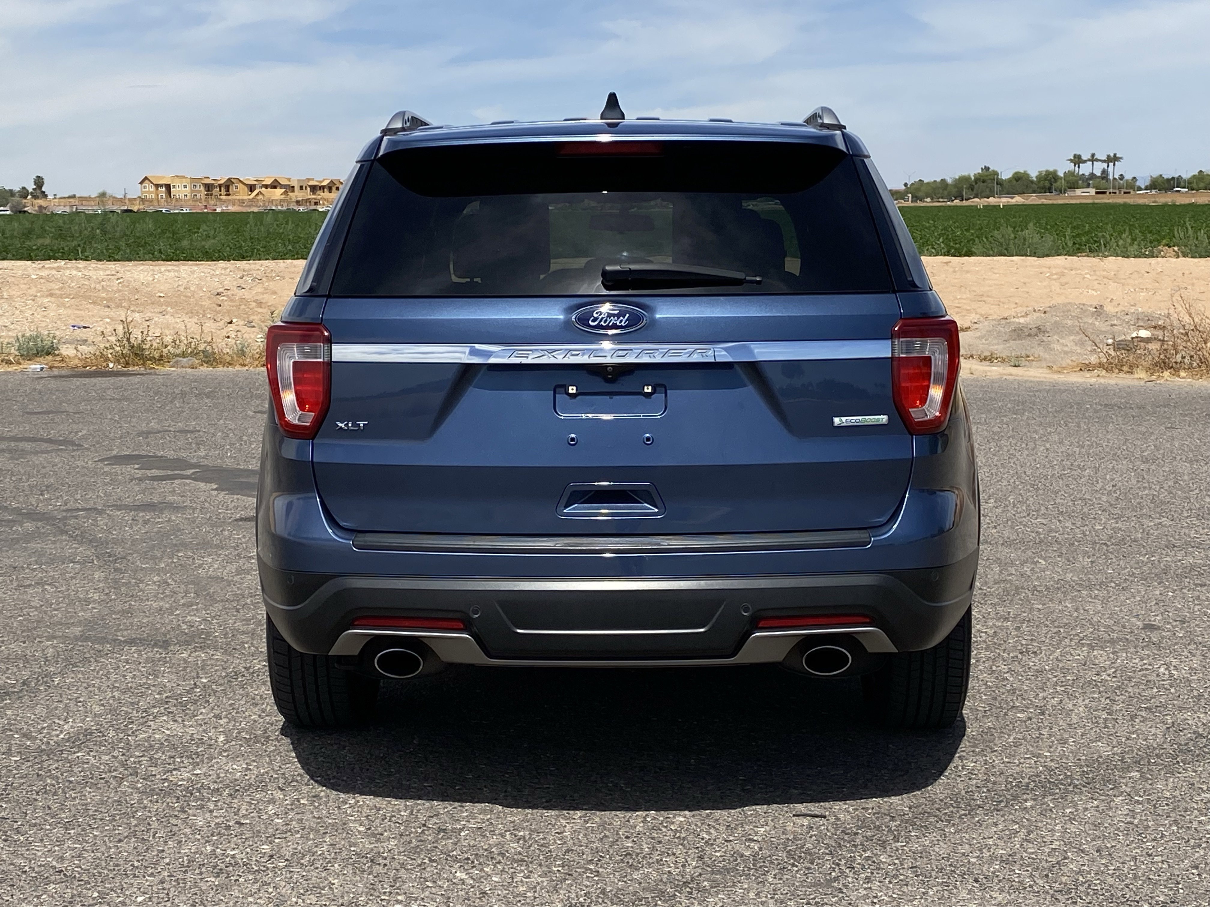 Used 2018 Ford Explorer XLT image 4