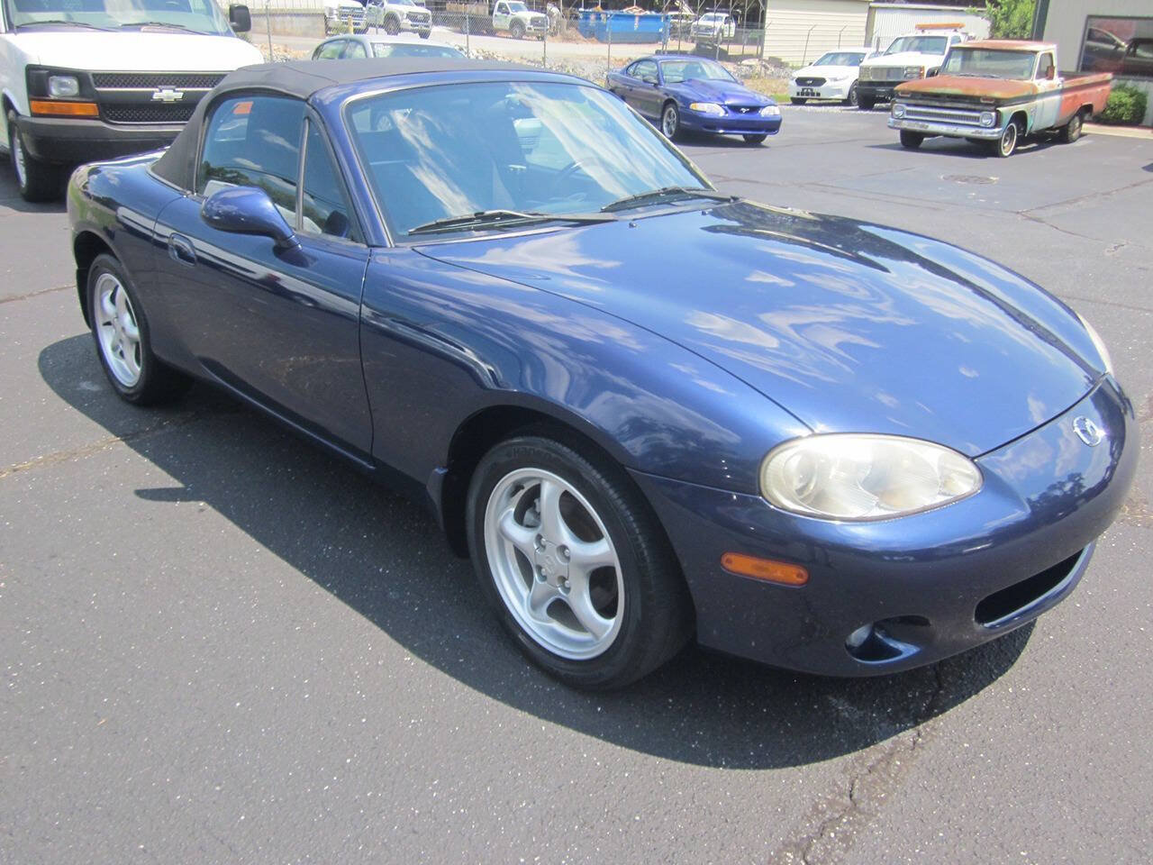 Used 2002 MAZDA MX-5 Miata LS RWD image 4