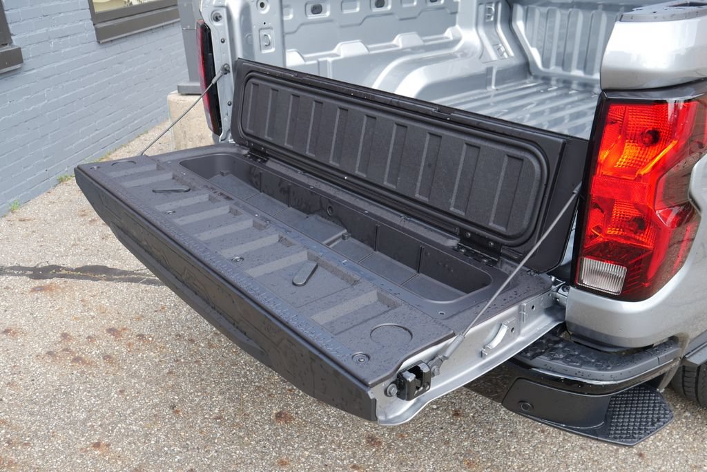 New 2026 Chevrolet Colorado W/T w/ WT Custom Package AWD/4WD image 8